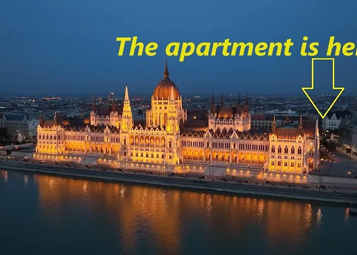 Chain Bridge Apartment